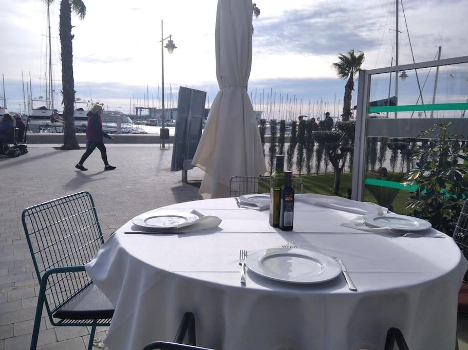 Apto Con Terraza Y 2 Dormitorios. 600 Megas Wifi. Santa Pola Εξωτερικό φωτογραφία