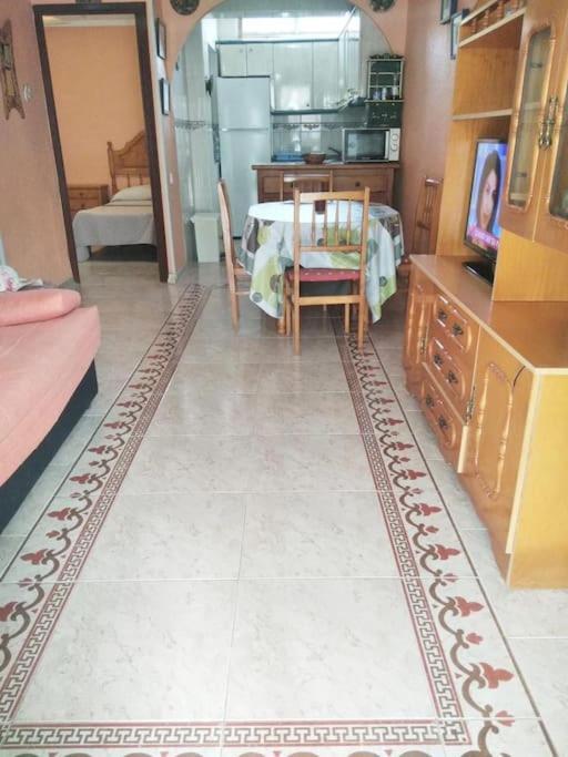 Apto Con Terraza Y 2 Dormitorios. 600 Megas Wifi. Santa Pola Εξωτερικό φωτογραφία