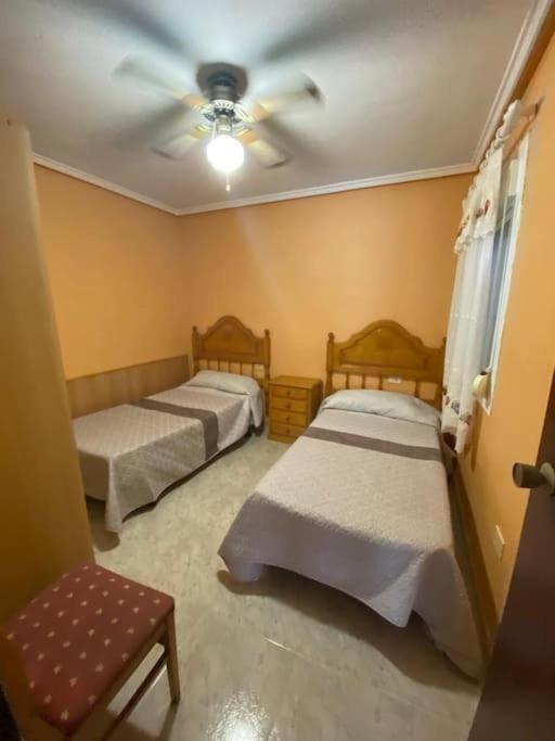 Apto Con Terraza Y 2 Dormitorios. 600 Megas Wifi. Santa Pola Εξωτερικό φωτογραφία