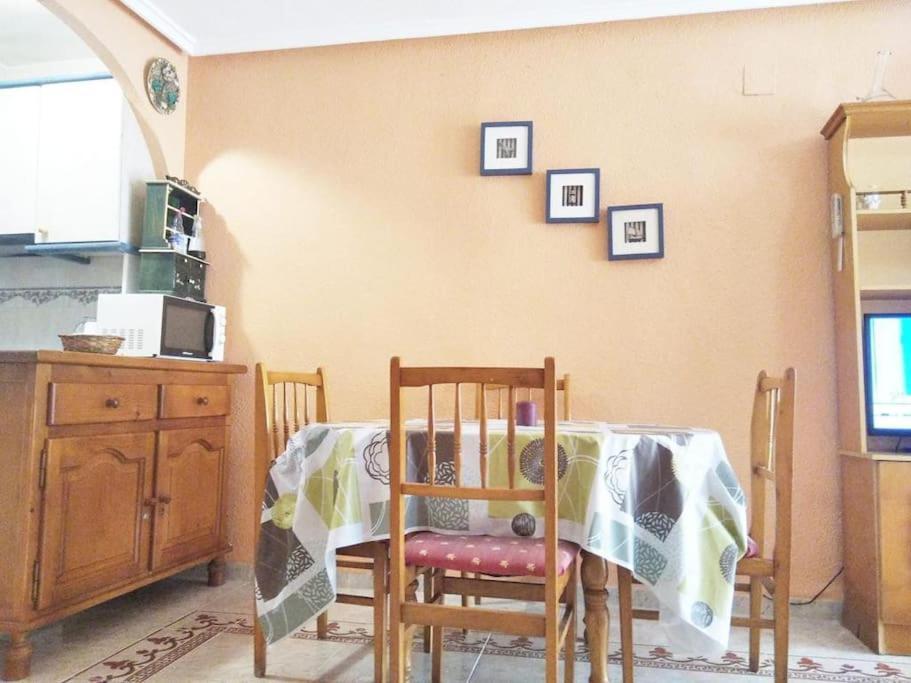 Apto Con Terraza Y 2 Dormitorios. 600 Megas Wifi. Santa Pola Εξωτερικό φωτογραφία