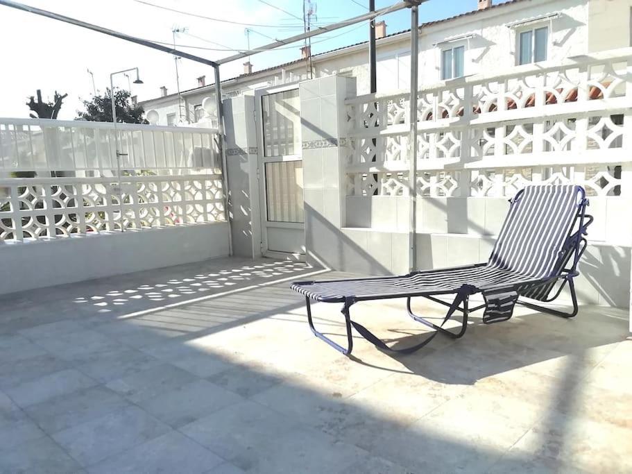 Apto Con Terraza Y 2 Dormitorios. 600 Megas Wifi. Santa Pola Εξωτερικό φωτογραφία