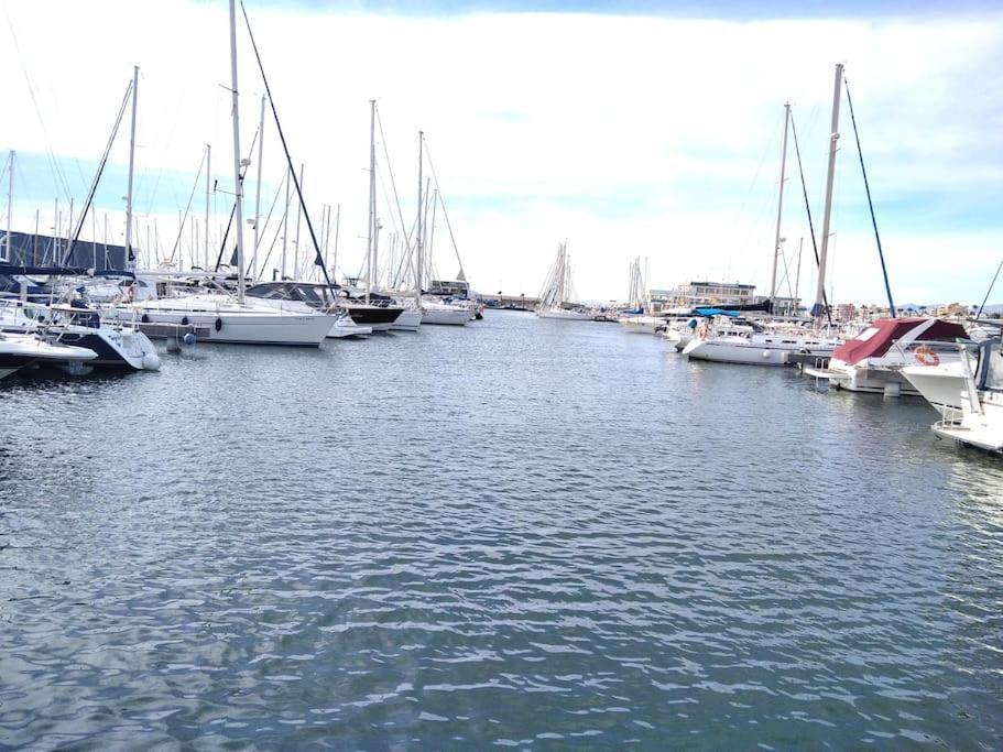Apto Con Terraza Y 2 Dormitorios. 600 Megas Wifi. Santa Pola Εξωτερικό φωτογραφία